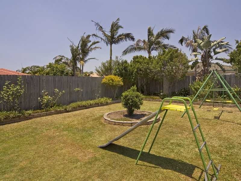 1/6 Alpina Place, Banora Point NSW 2486