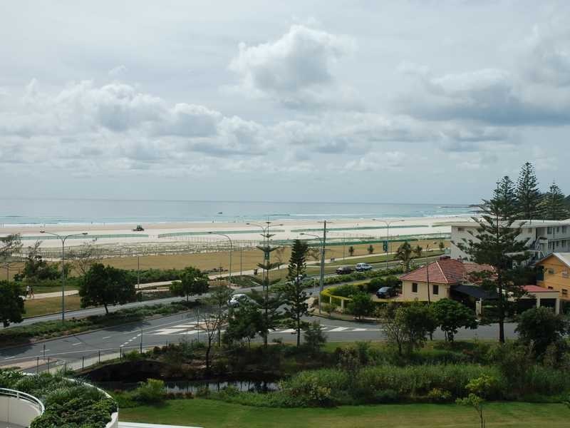 304/2 Creek Street, Kirra QLD 4225