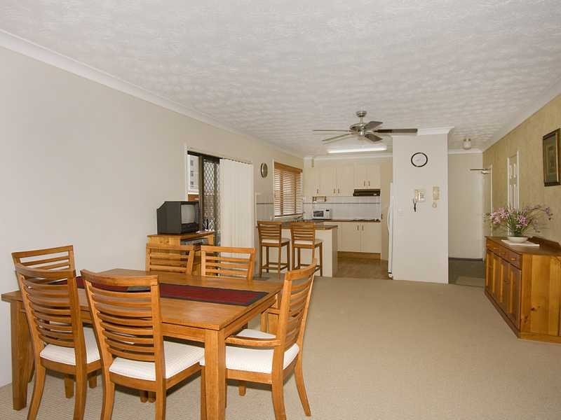 2/11 Endeavour Parade, Tweed Heads NSW 2485