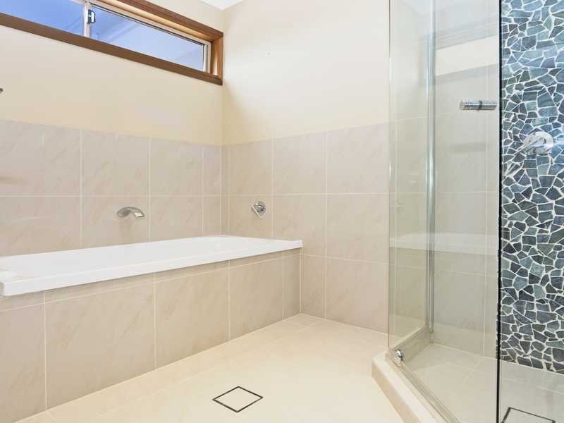 8A Gala Grove, Kirra QLD 4225