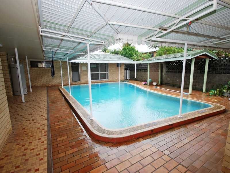 5 Bione Avenue, Banora Point NSW 2486