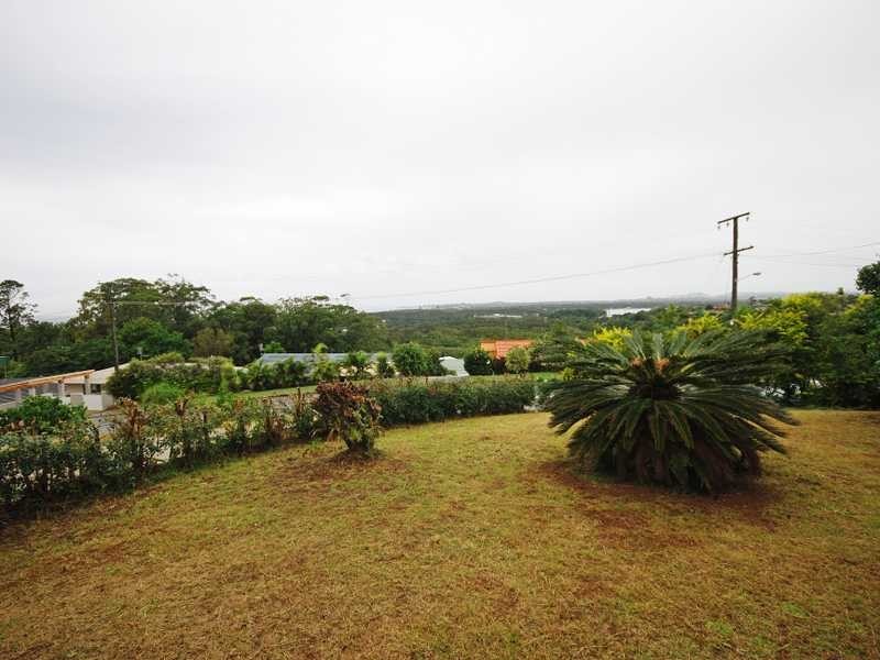 5 Bione Avenue, Banora Point NSW 2486