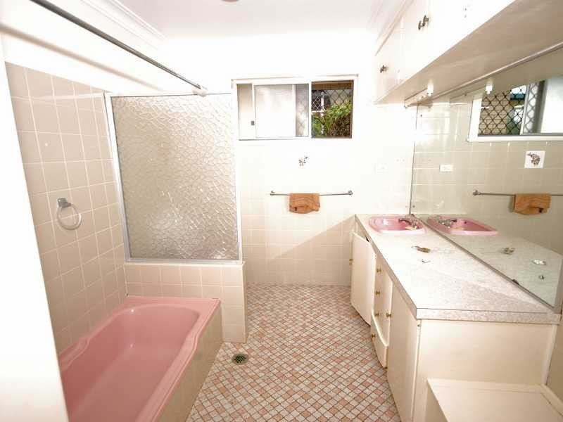 5 Bione Avenue, Banora Point NSW 2486