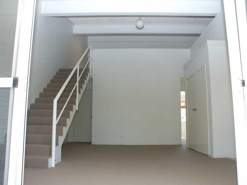 15 54 Dutton Street, Coolangatta QLD 4225