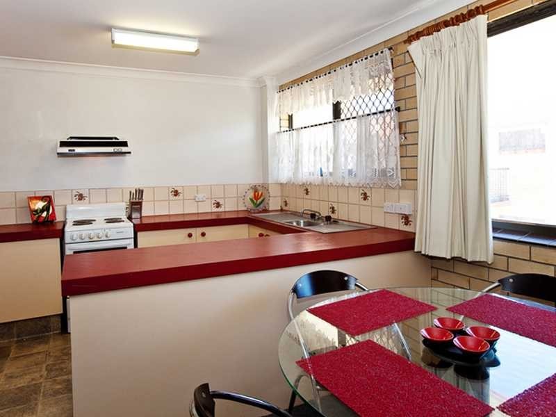 8/74 Coolangatta Road, Coolangatta QLD 4225