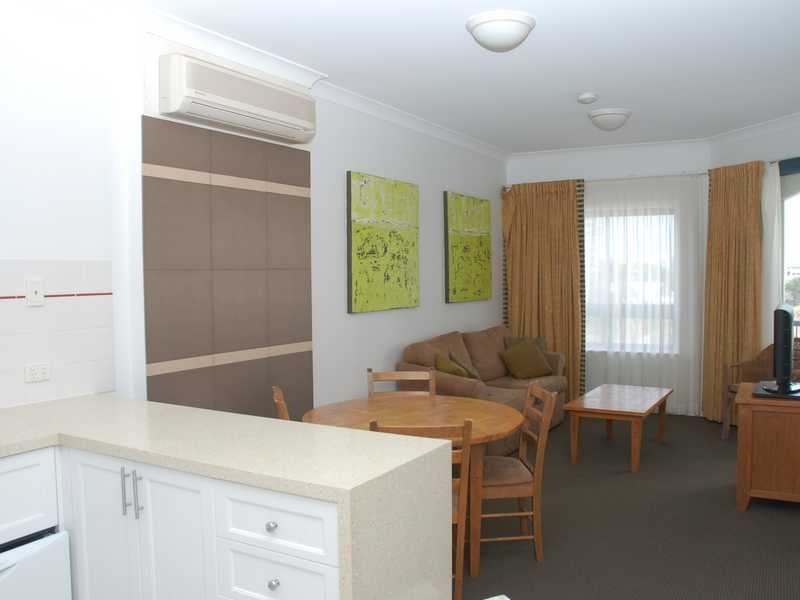 444/99 Griffith Street, Coolangatta QLD 4225