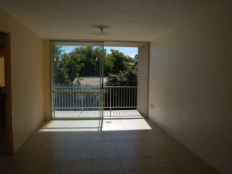 9/28 Miles Street, Kirra QLD 4225