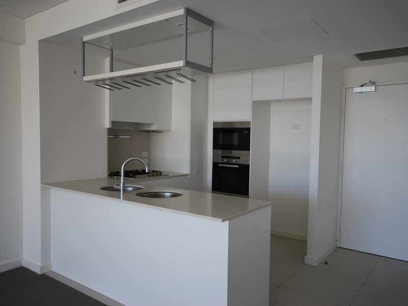 2/2-4 Creek Street, Kirra QLD 4225