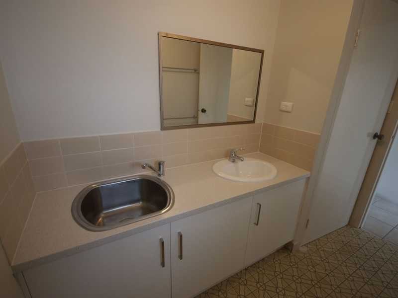 2/17 Coolangatta Road, Kirra QLD 4225