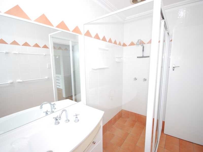 63 Pioneer Parade, Banora Point NSW 2486