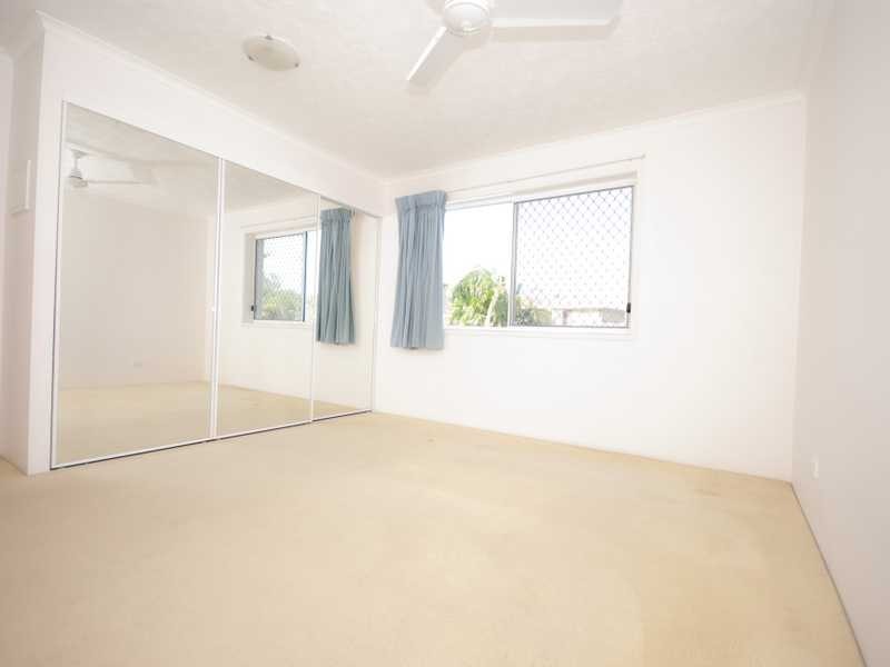 14/12 Douglas street, Kirra QLD 4225