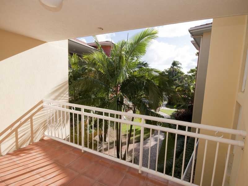 14/12 Douglas street, Kirra QLD 4225