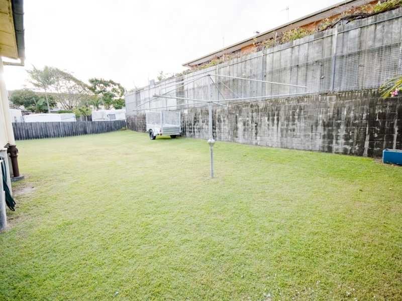 13 Bolton street, Coolangatta QLD 4225