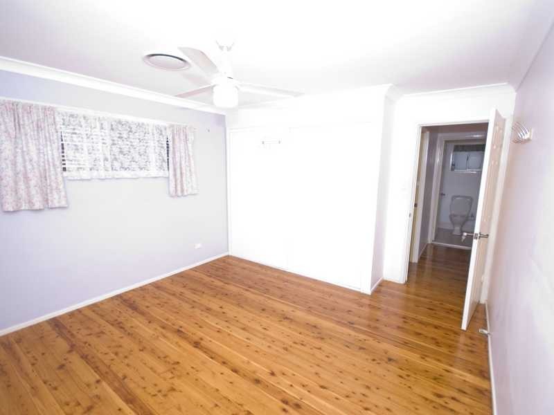 9 Blue Water Cres, Tweed Heads West NSW 2485