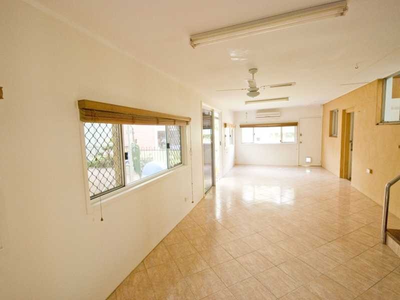 9 Blue Water Cres, Tweed Heads West NSW 2485