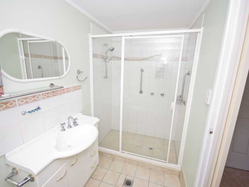 9 Blue Water Cres, Tweed Heads West NSW 2485