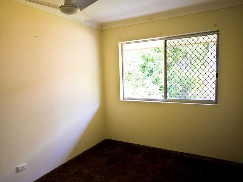 4/15 Tweed Street, Coolangatta QLD 4225