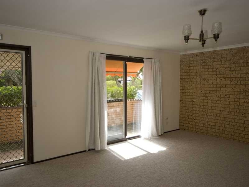 Unit 2/53 Riviera Ave, Tweed Heads NSW 2485