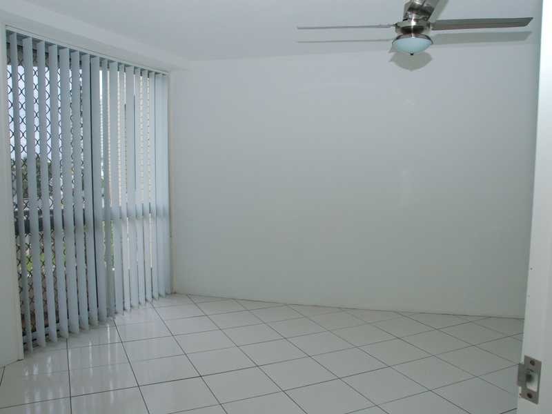 3/37 Garrick, Coolangatta QLD 4225