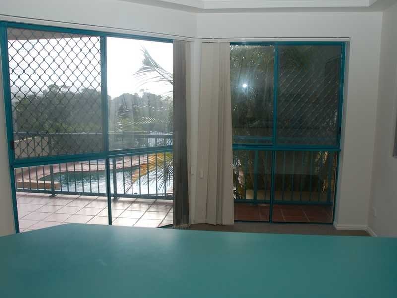 1/42 Rutlege Street, Coolangatta QLD 4225