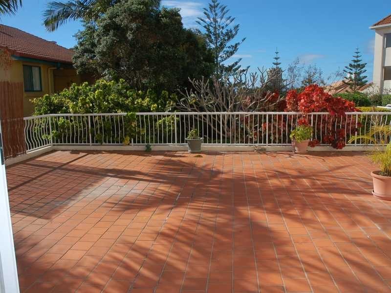 8/31 Dutton Street, Coolangatta QLD 4225