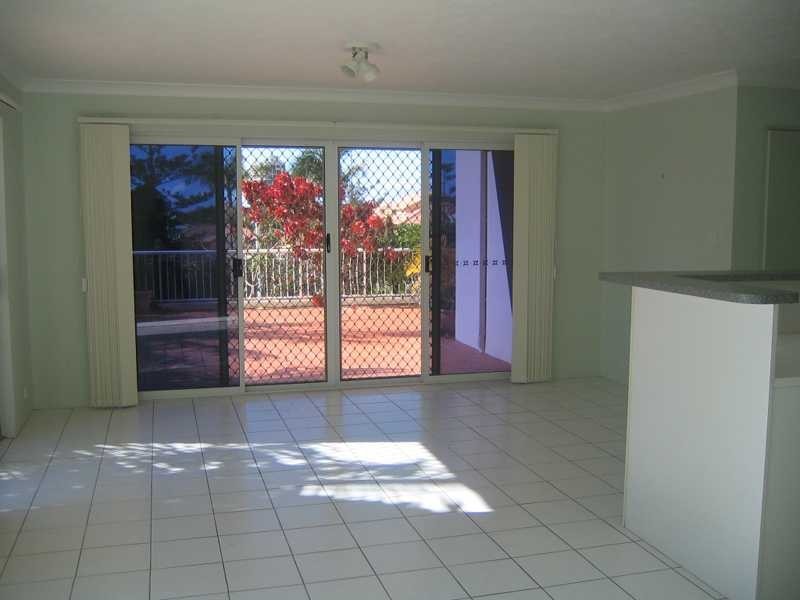 8/31 Dutton Street, Coolangatta QLD 4225