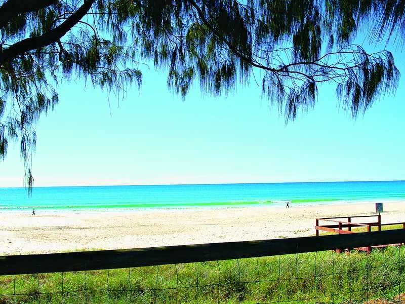 Bilinga QLD 4225