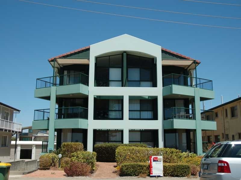 8/52 Pacific Parade, Bilinga QLD 4225