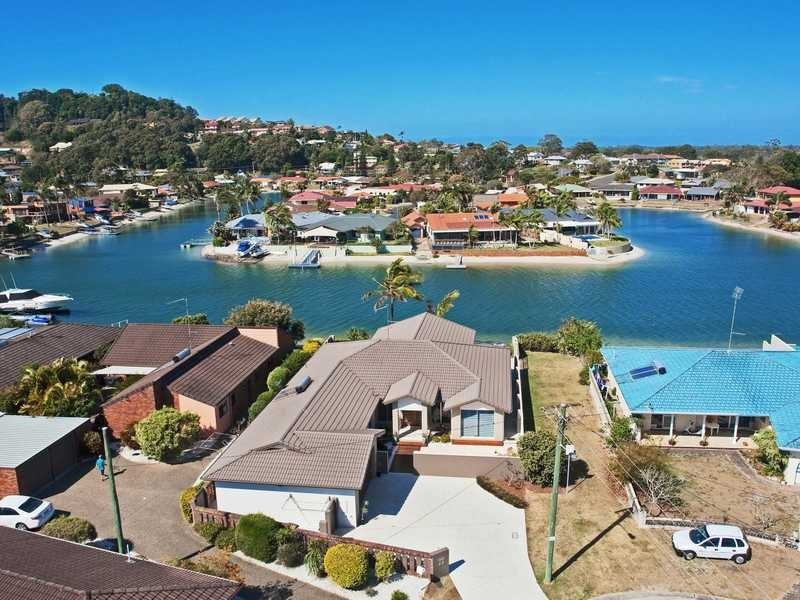 48 Parkes Drive, Tweed Heads NSW 2485