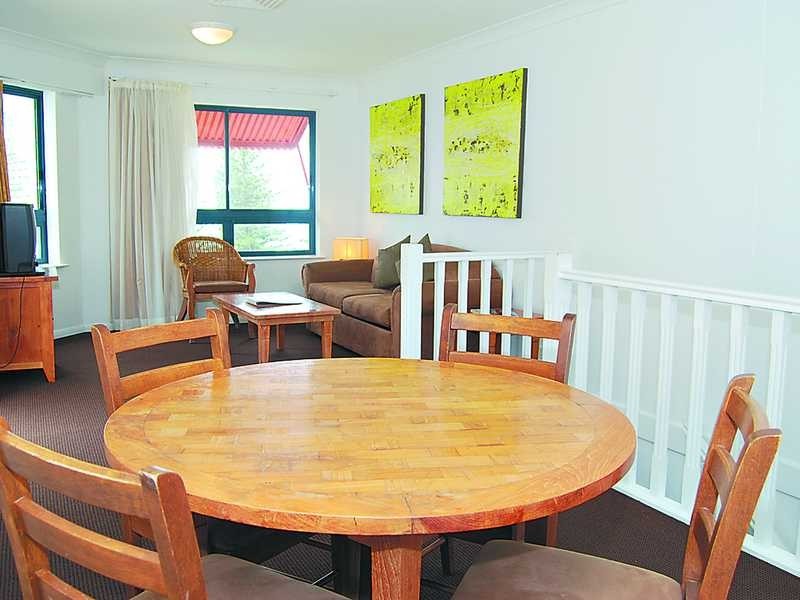 Unit 437/99 Griffith Street, Coolangatta QLD 4225