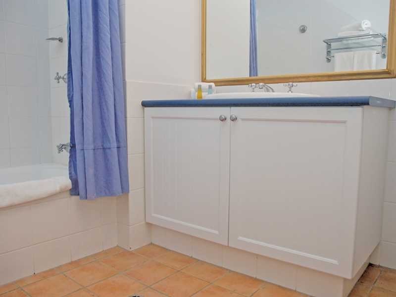 Unit 410/99 Griffith Street, Coolangatta QLD 4225