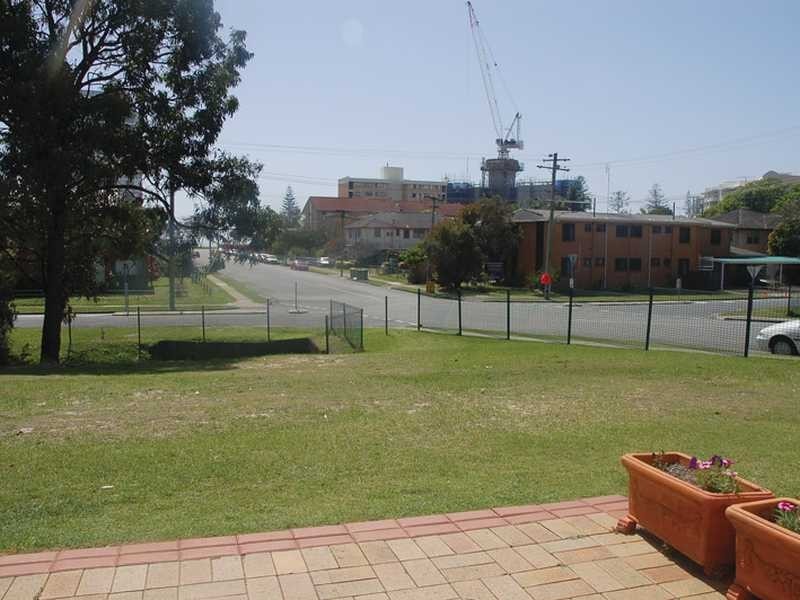 Unit 1/39 Coolangatta Road, Kirra QLD 4225