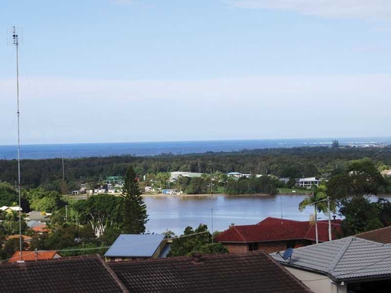 7 Pacific Drive, Banora Point NSW 2486