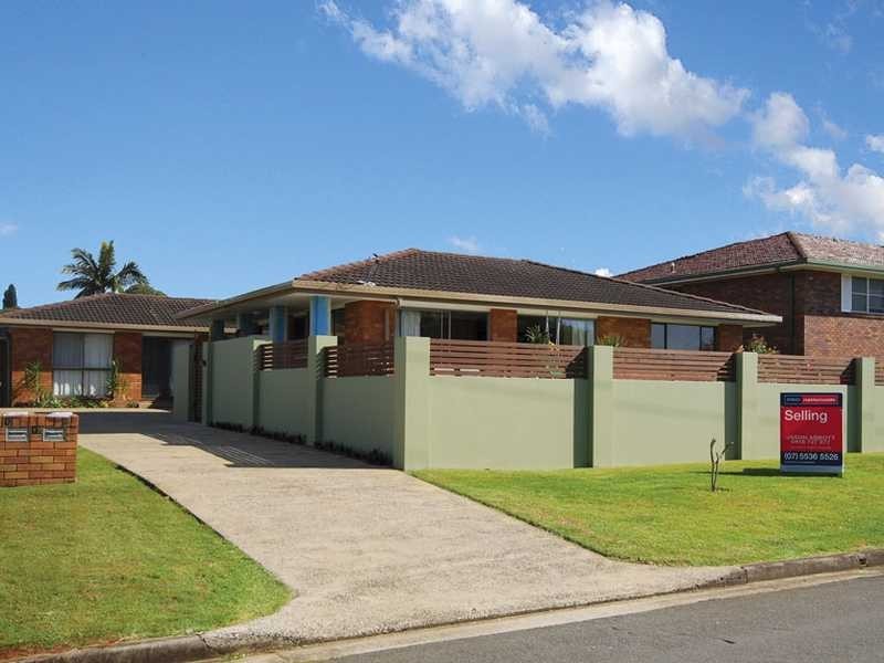 17 Pacific Drive, Banora Point NSW 2486