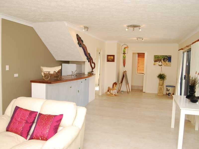 7 Comenara Crescent, Banora Point NSW 2486