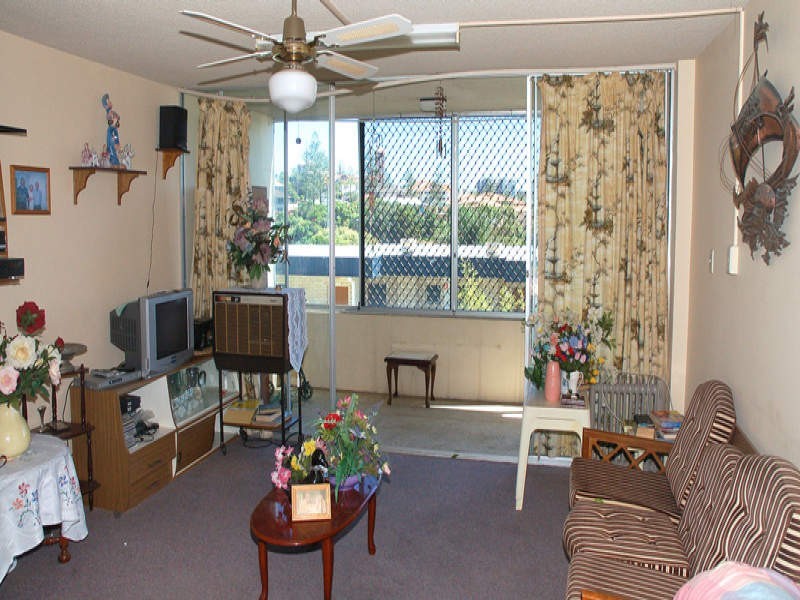 Unit 2/21 Dixon Street, Coolangatta QLD 4225