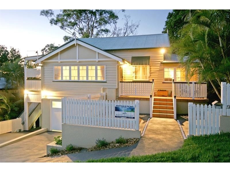 9 Jones St, Red Hill QLD 4059