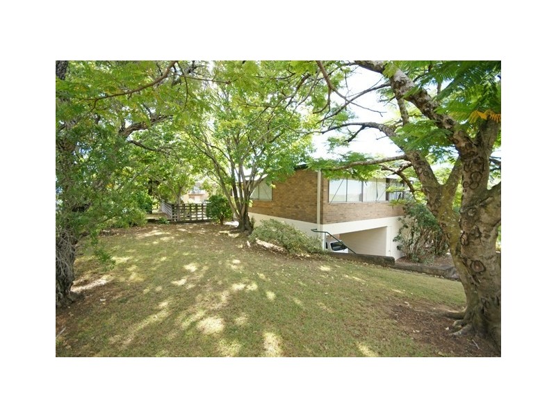 2 Ballymore St, Kelvin Grove QLD 4059