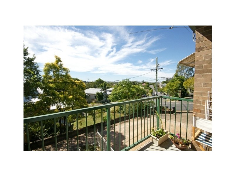 2 Ballymore St, Kelvin Grove QLD 4059