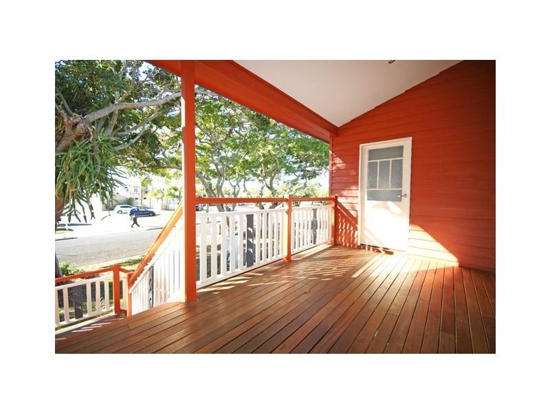 3 Thurecht Parade, Scarborough QLD 4020