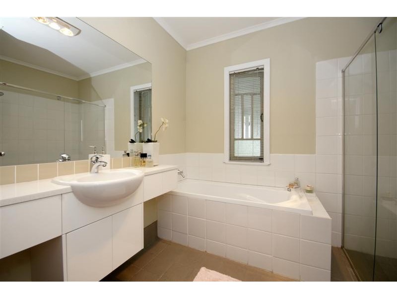 72 Khartoum St, Gordon Park QLD 4031