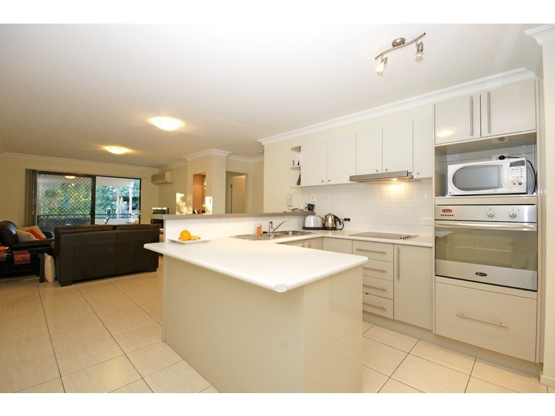 8/22 Cadell Street, Toowong QLD 4066