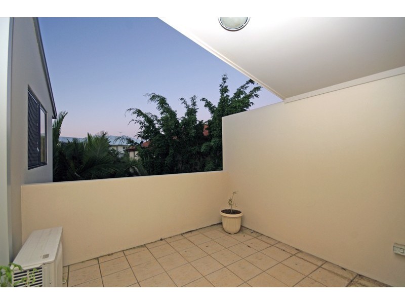 8/22 Cadell Street, Toowong QLD 4066