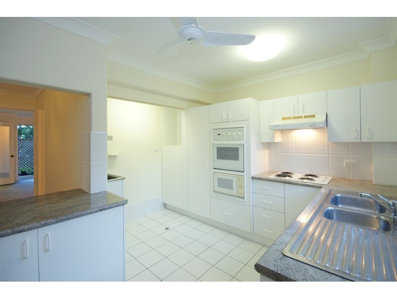 2/10 Denman Street, Alderley QLD 4051