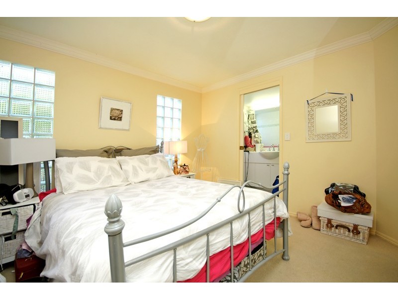 1/44 Broomfield Street, Taringa QLD 4068