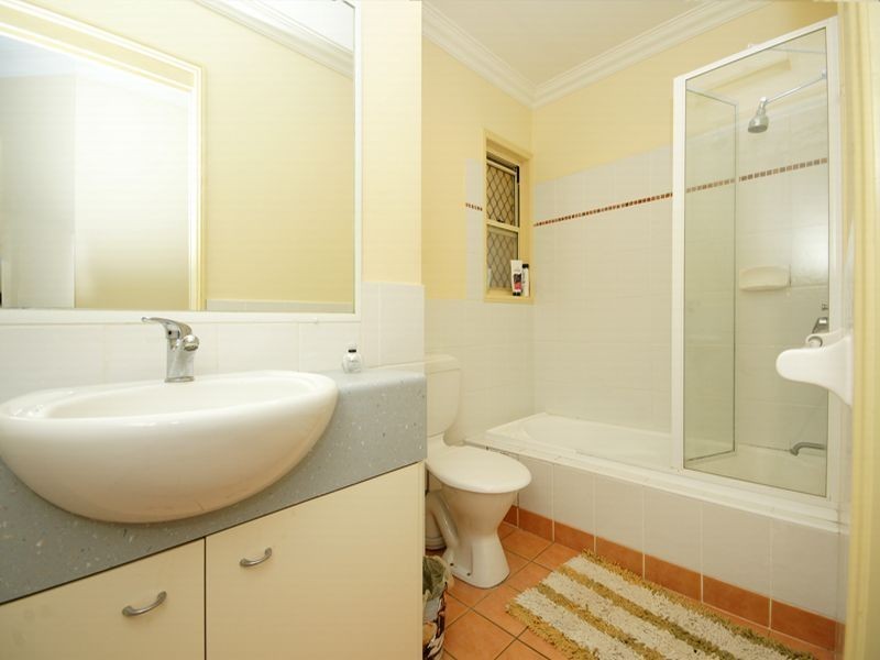 10/24 Brisbane Street, St Lucia QLD 4067