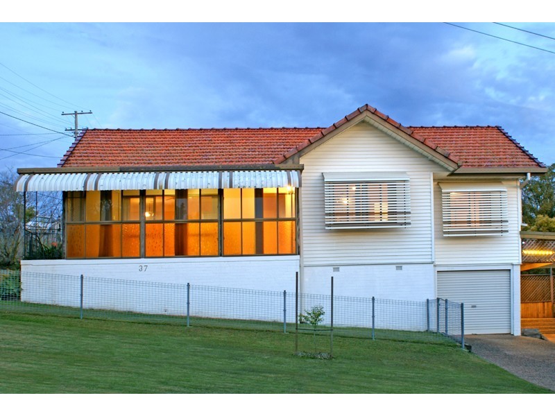 32 Highland Street, Gordon Park QLD 4031