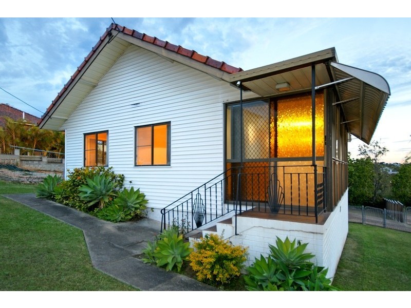 32 Highland Street, Gordon Park QLD 4031