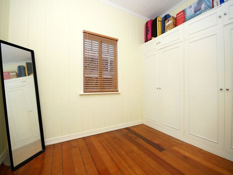 6 Ella Street, Red Hill QLD 4059