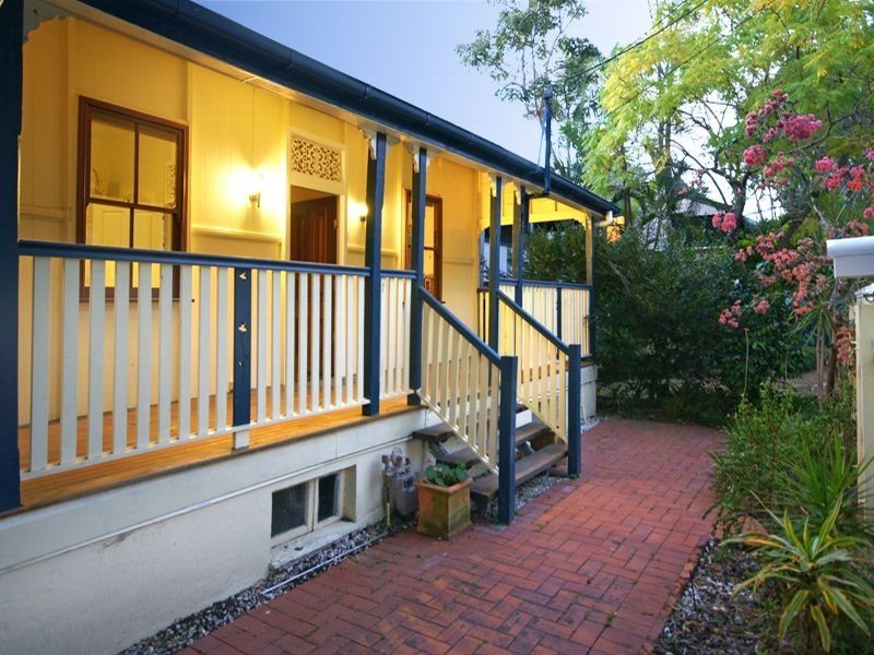 6 Ella Street, Red Hill QLD 4059